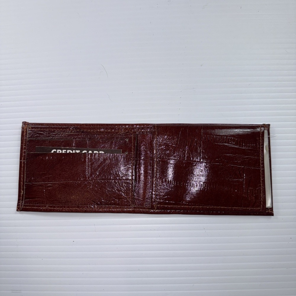 Vintage New Lane Brown Textured (eel Skin Print) Top Hide Leather Bifold Wallet